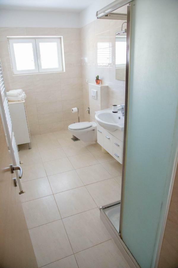 Ferienwohnung Apartman Matea Malinska Exterior foto